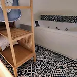 Disíu Con Jacuzzi In Pieno Centro